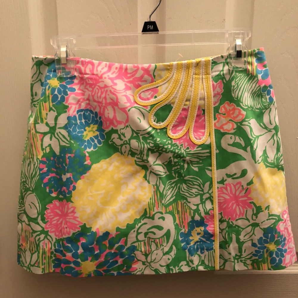 New with tags Lilly Pulitzer skirt/skort size 4.